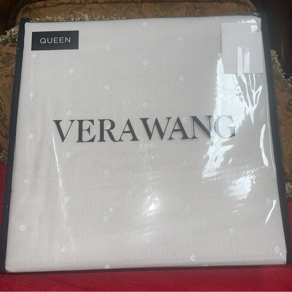 Vera Wang Luxurious Satin Weave Eyelet Off White 4 Pc Queen Sheet Set Cotton NWT - Picture 12 of 14